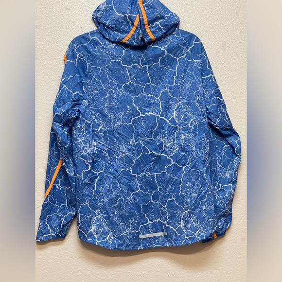 NIKE Women’s Light Weight Hooded Full Zip Jacket - Picture 7 of 9